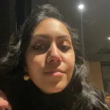 Zineb - Prof de droit constitutionnel - Paris