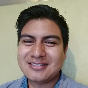 Miguel - Profesor de marketing - Mexicali