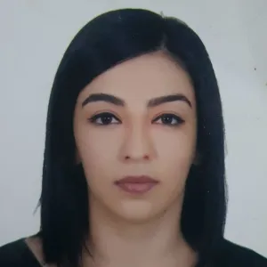 Zeynep - Dilbilgisi öğretmeni - 