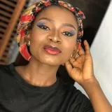 Thonia - English tutor - Awka