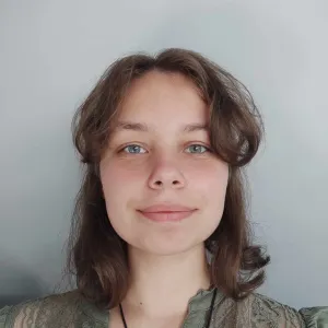 Laura - Prof d'histoire - Wavre