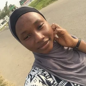 Mariam Oyiza - English tutor - Abuja