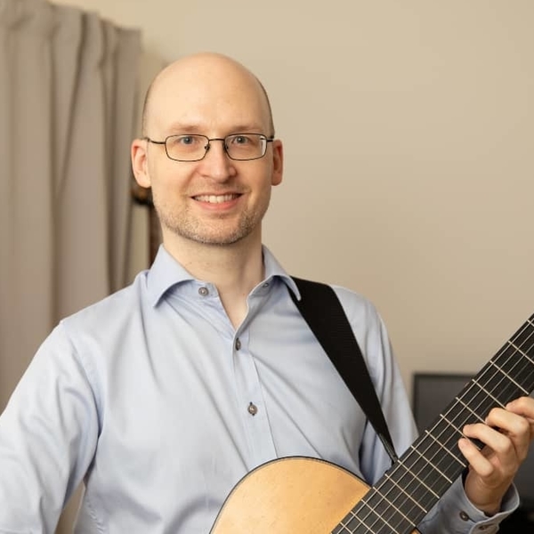 Gitarrlärare Martin erbjuder privatlektioner i gitarr på Kungsholmen i Stockholm och online.