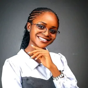 Maureen - Maths tutor - Nnewi
