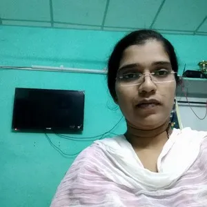 Leena - English tutor - 