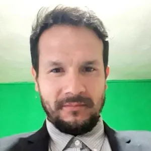 Daniel - profesor de sociología - San Miguel