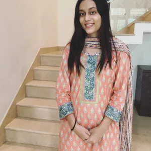 Sophie - English tutor - Agra