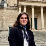 Lou - Prof de droit - Paris