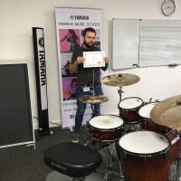 Certified Yamaha Drum Tutor based in Surrey, UK. Offering 1:1 lessons face to face or via Zoom!