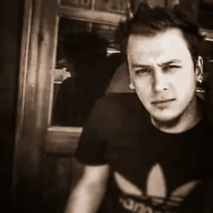 Ufuk - Gitar öğretmeni - Ordu