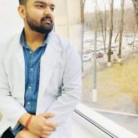 I am foreign medical student, currently studying in 4 th year ; biology is my favourite subject and I have some past experience of online tuitions