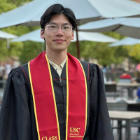 USC Engineering student teaches math and physics from middle school to high school. Experienced tutor. Can also teach in Chinese. AP Physics I,II,C & AP Calculus scored 5. Three college level Physics 