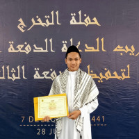Mahasiswa Universitas Islam Jakarta semester 2. Pernah mengajar bahasa arab dan tahfidz di pondok pesantren madinatul quran selama 2 tahun.