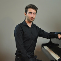 Performer and graduate of Western University with a Bachelor of Music degree for piano. Offering private lessons and/or instruction for piano, music theory, performance practice, and ear training.