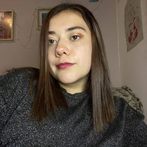 Laura Isabel - profesor de historia - Bogotá
