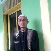 Mengajar Pendidikan Agama Islam di SMAN 1 Klari-Karawang,  mengajar tahsin Quran mengajar PAI selama 14 tahun di tingkat SMA