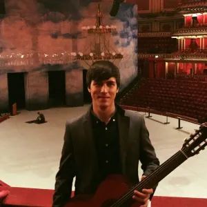 Alex - Guitar tutor - London
