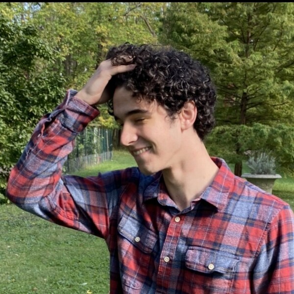 Freshmen English Major at UC looking for students from Elementary or Middle School who need any help with writing, analysis, vivid imagery, reading, etc… (The fundamentals of English) I have AP Litera