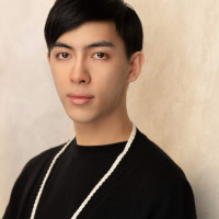 London based Taiwanese. Graduated from Royal Academy of Music MA musical theatre.  Acting Coach in Taipei/Shanghai.