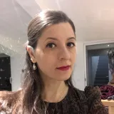 Virginia - profesor de yoga - Rivas-Vaciamadrid