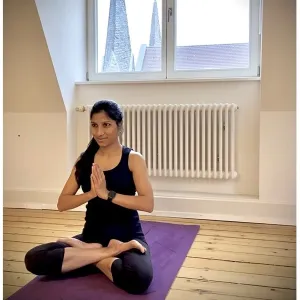 Chinmai - Yoga tutor - 