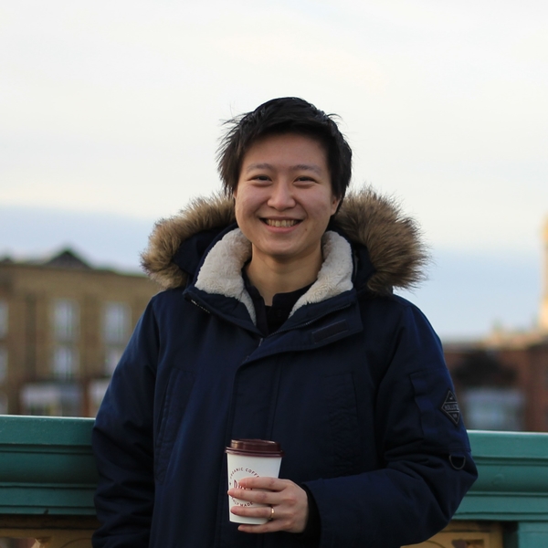 Oxford-graduate lawyer and native Thai teaches Thai language and culture (all levels)