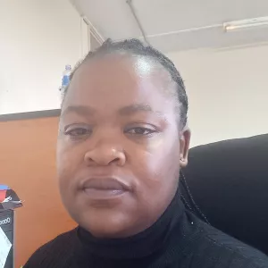 Akhona - English tutor - Motherwell