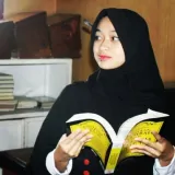 Nia - Guru mengaji - 