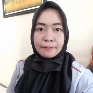 Nur - Guru mengaji - 