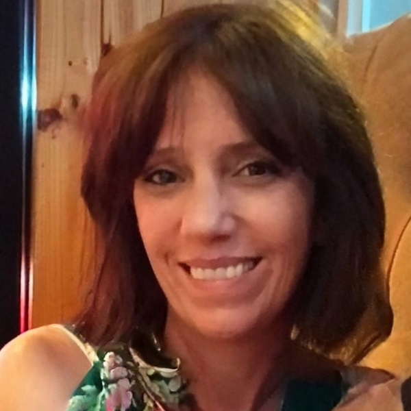 Explicações de Sociologia. O meu nome é Vera Ramos, sou licenciada em sociologia, com mestrado na mesma área e, neste momento, estou a frequentar o primeiro ano de doutoramento, no ISCTE-IUL.