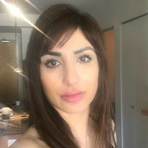 Azarakhsh - ESL tutor - Vancouver