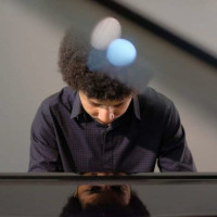 Pianist and teacher, PhD student in piano performance at Université de Montréal.