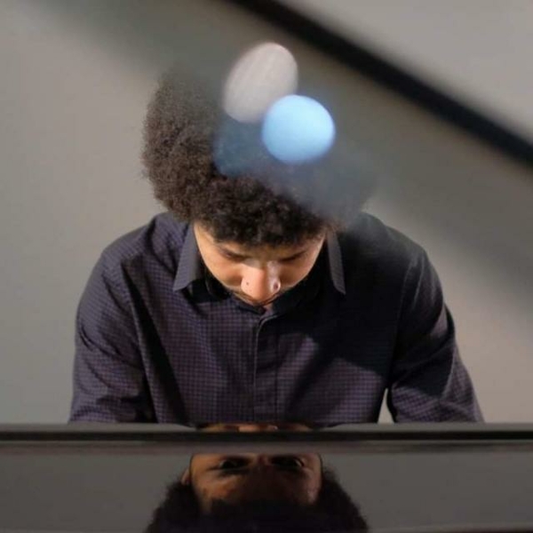 Pianist and teacher, PhD student in piano performance at Université de Montréal.