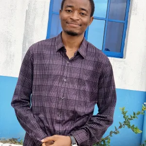 Ebenezer - Maths tutor - Jos