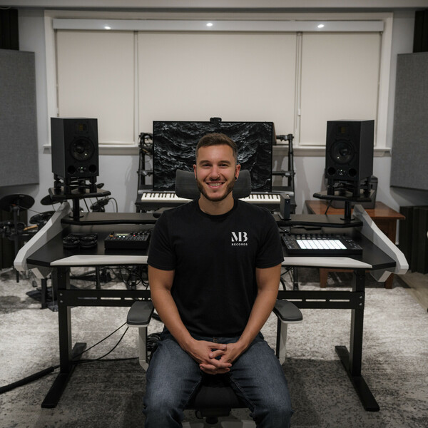 Experienced audio engineer, tutoring beginners interested in mixing and mastering music with digital plug-ins. Learn one on one and experience working with one of Toronto's top rated music studios.