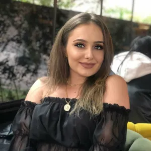 Beyza - İngilizce öğretmeni - 