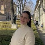 Juli - biológia magántanár - Budapest