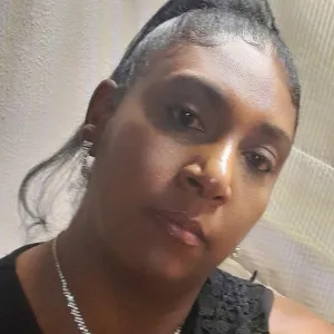 Grezelda - English tutor - Germiston