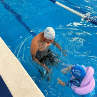 Entrenador de natación , con certificaciones de la federación mexicana de natación,impartiendo clases a todas las edades