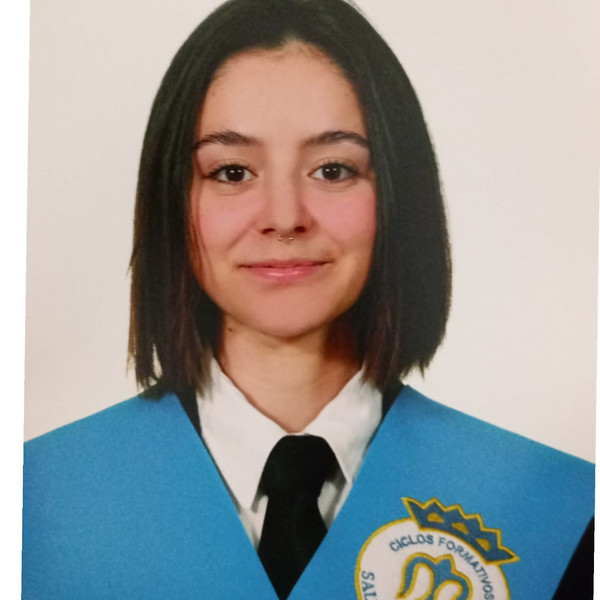 Graduada de técnico de laboratorio, busca enseñar sus conocimientos a los que lo necesiten...¡No te rindas si yo puedo, tú también!
