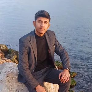 Mehmet - Matematik öğretmeni - Mersin