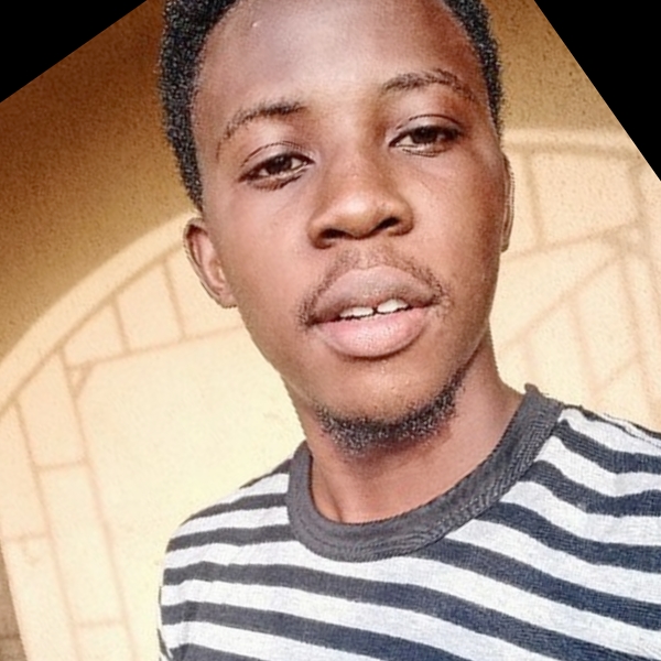 A chemical engineering student from the University of lagos, lover of technology