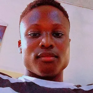 Adebayo - Piano tutor - 