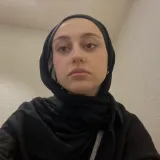 Nazlı - Dilbilgisi öğretmeni - Biga
