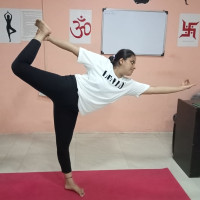 My name is Dixita bafna and i am a certified yoga trainer I have been teaching yoga for 7 months as assistant yoga trainer