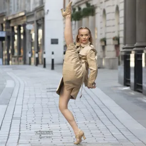 Molly mae - Dance tutor - London