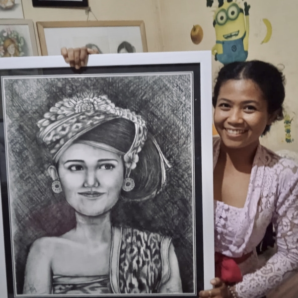 Saya seniman realistic, lulusan DKV di IDB Bali. Siap membantu kawankawan melukis