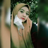 Lutfia - Guru mengaji - 