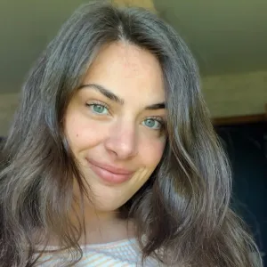 Claire - Prof de physique - chimie - Lacroix-sur-Meuse