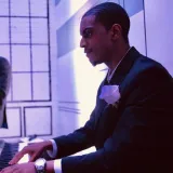 Omar - Piano tutor - 